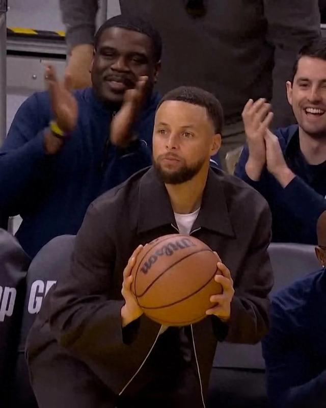 开云-库里赛季报销？！不是，勇士你这…就要被德罗赞超了呀|斯蒂芬·库里|德玛尔-德罗赞|德马尔·德罗赞|金州勇士队|nba_新浪体育_新浪新闻